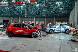 国产电车碰撞实战视频大全